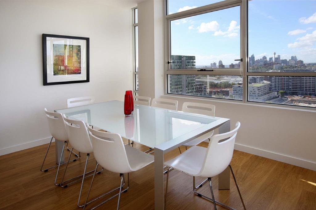 Moore To See - Modern And Spacious 3Br Zetland Apartment With Views Over Moore Park Sydney Bagian luar foto