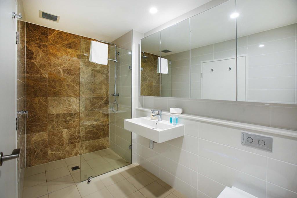 Moore To See - Modern And Spacious 3Br Zetland Apartment With Views Over Moore Park Sydney Bagian luar foto